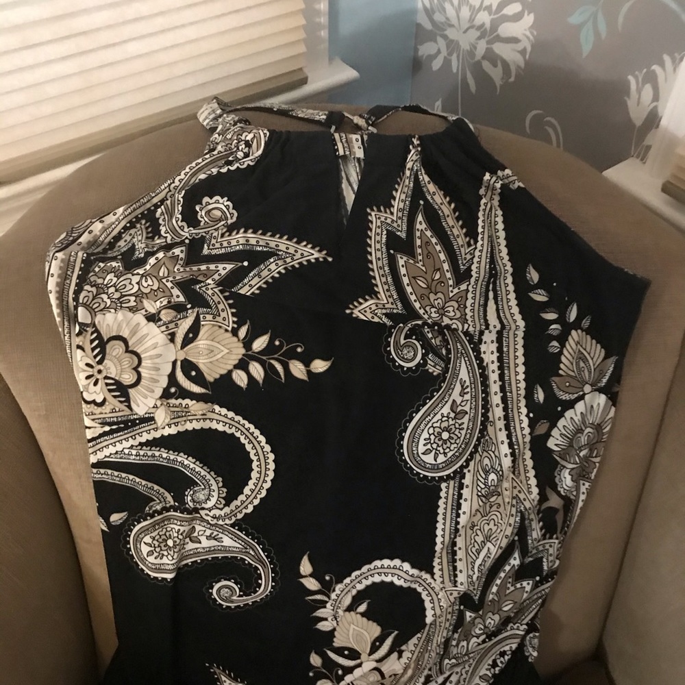 Sleeveless top
